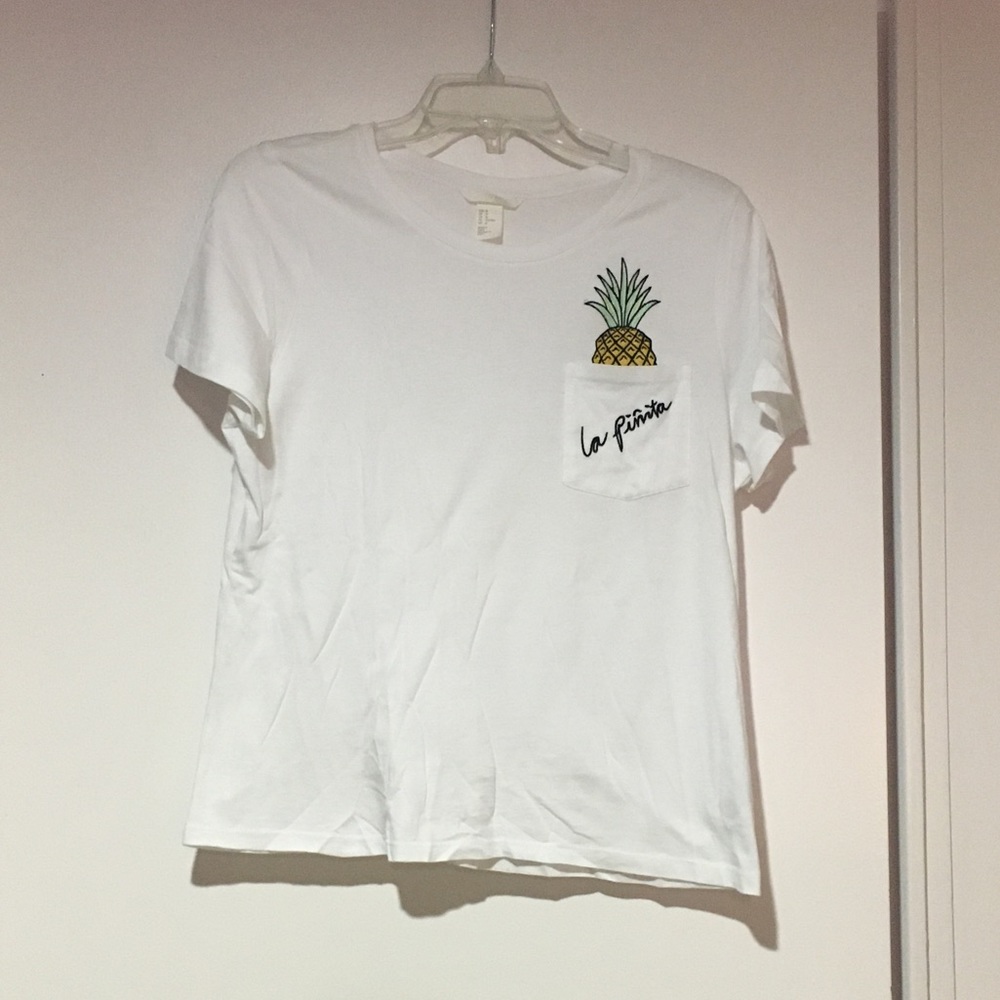 White tee! Great condition!